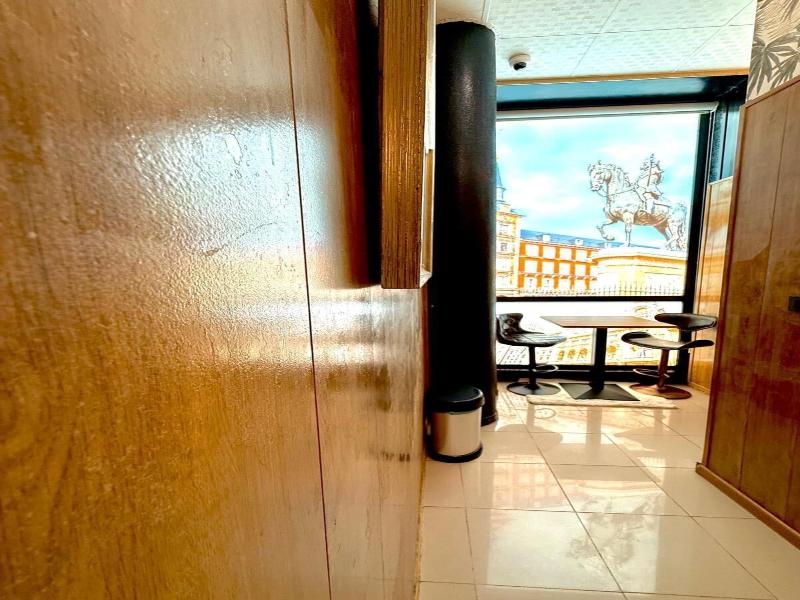 Velvet Hostel image