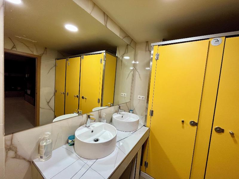 Velvet Hostel image