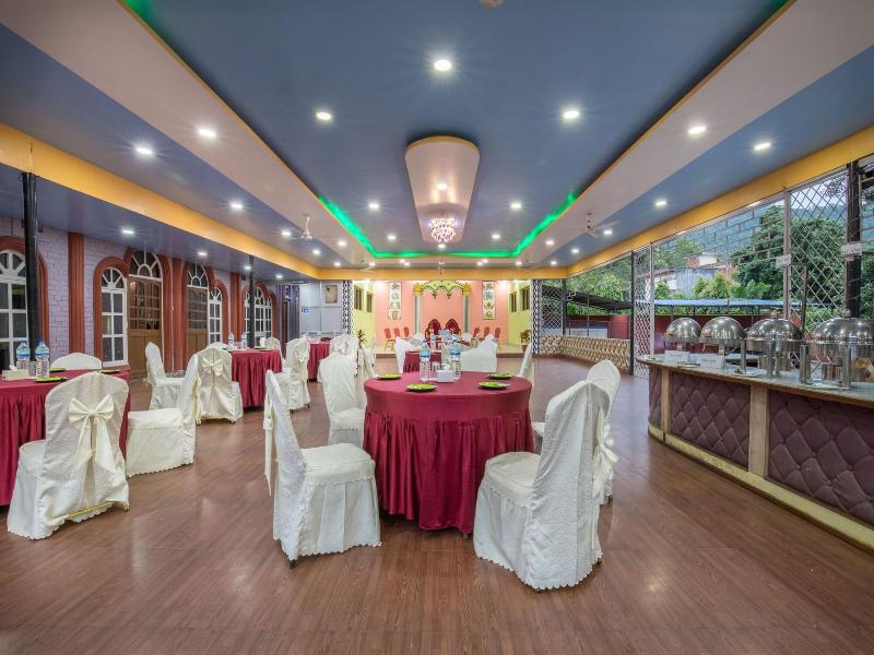 Avocado And Orchid Resort image