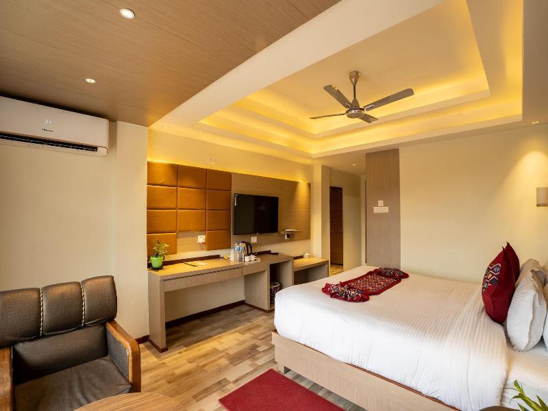 Avocado And Orchid Resort image
