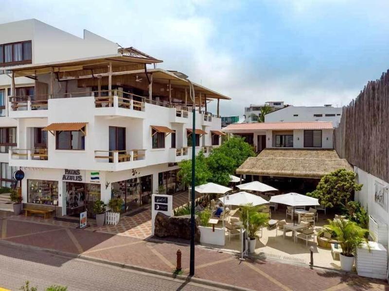 Plaza Luna Suites image