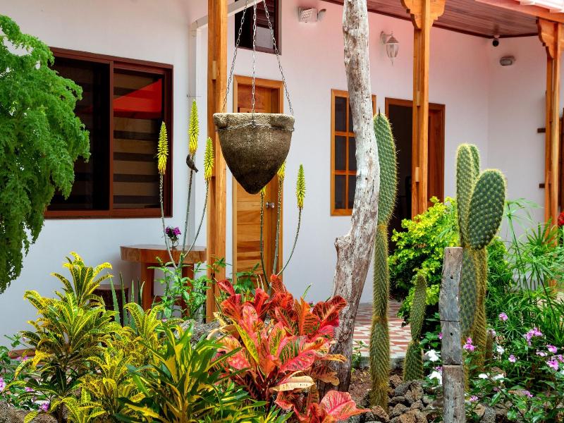 Plaza Luna Suites image