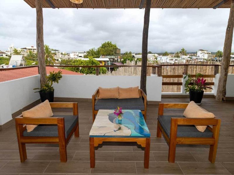 Plaza Luna Suites image