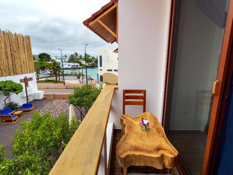 Plaza Luna Suites image