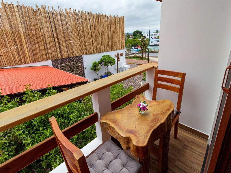 Plaza Luna Suites image
