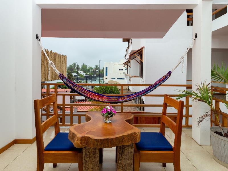 Plaza Luna Suites image