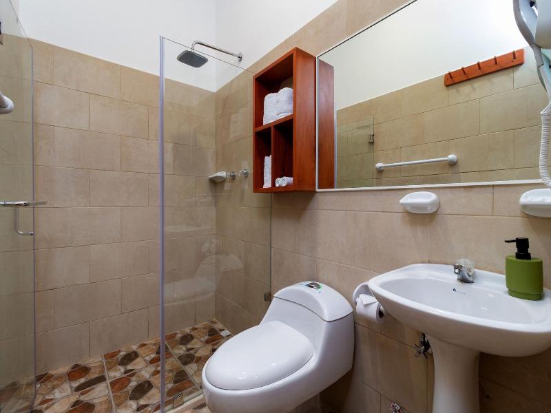 Plaza Luna Suites image