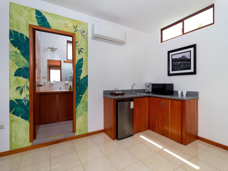Plaza Luna Suites image