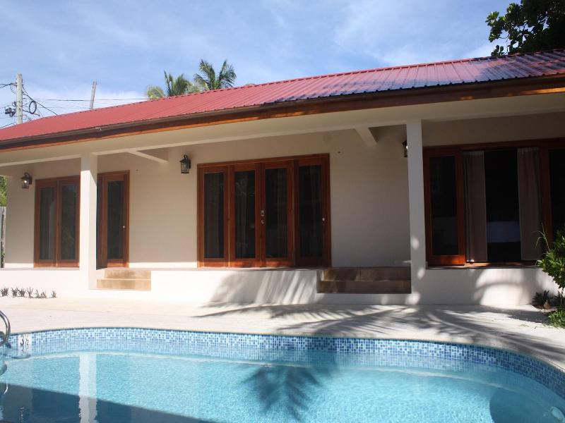 Pur Private Suites image