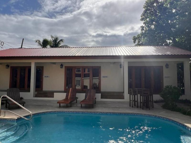 Pur Private Suites image