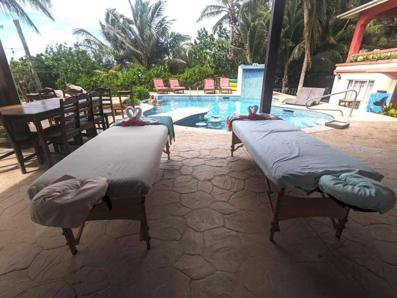 Pur Private Suites image