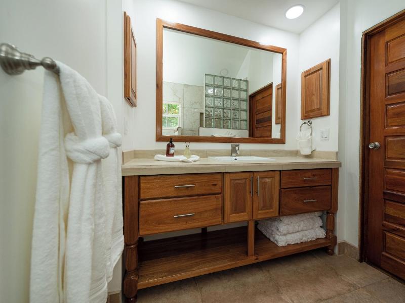 Pur Private Suites image