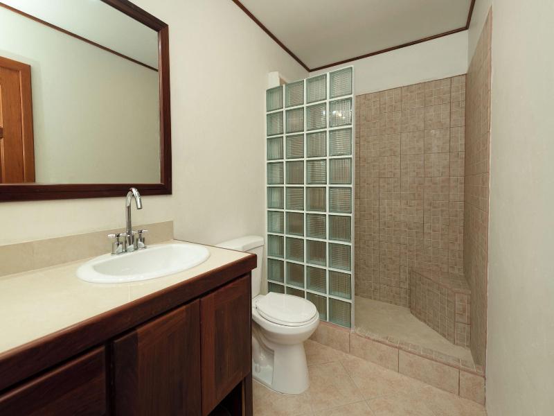 Pur Private Suites image