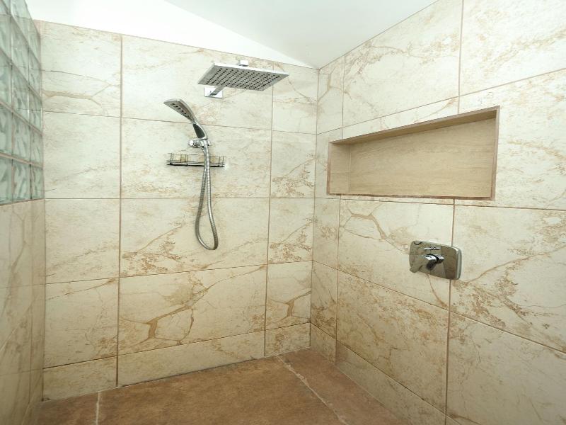 Pur Private Suites image