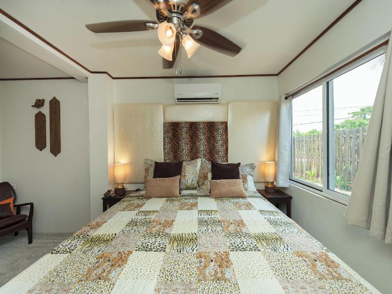 Pur Private Suites image