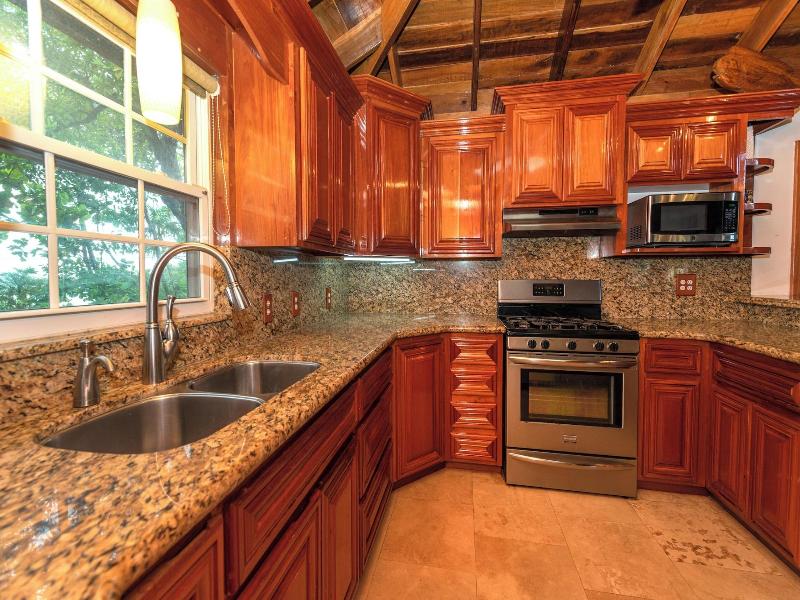 Pur Private Suites image