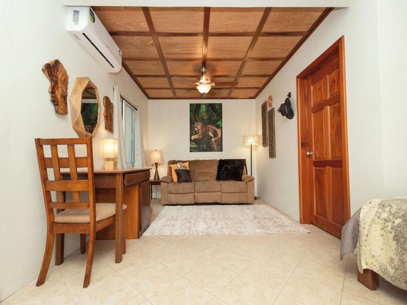 Pur Private Suites image