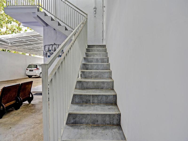 Hotel O Niza Guesthouse Syariah image