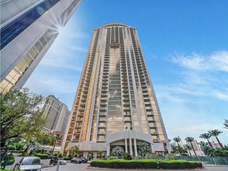 Luxe 702 Mgm Signature 1 Br 2 Bth Suite image