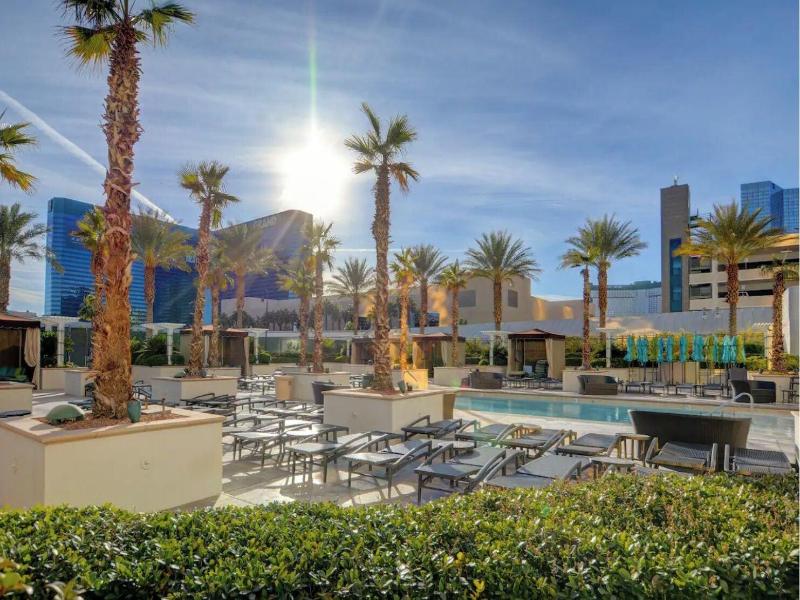 Luxe 702 Mgm Signature 1 Br 2 Bth Suite image
