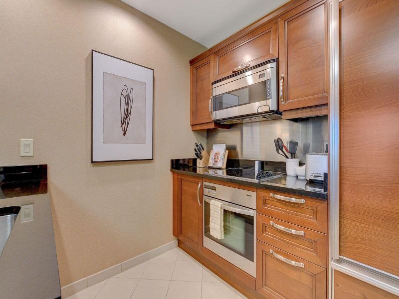 Luxe 702 Mgm Signature 1 Br 2 Bth Suite image