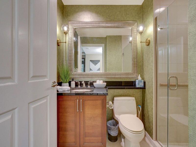 Luxe 702 Mgm Signature 1 Br 2 Bth Suite image