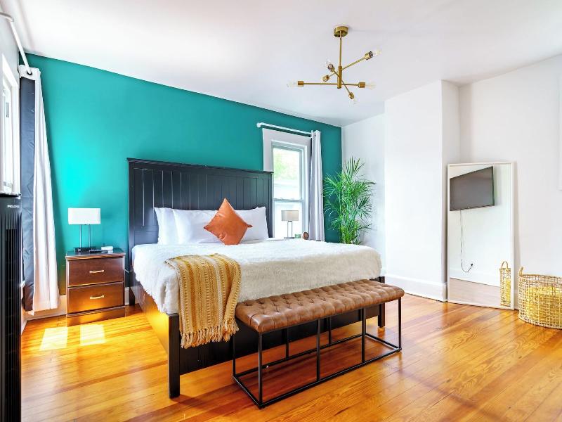 Jungle House Urban Lofts Â€“ Arena District & Sh image