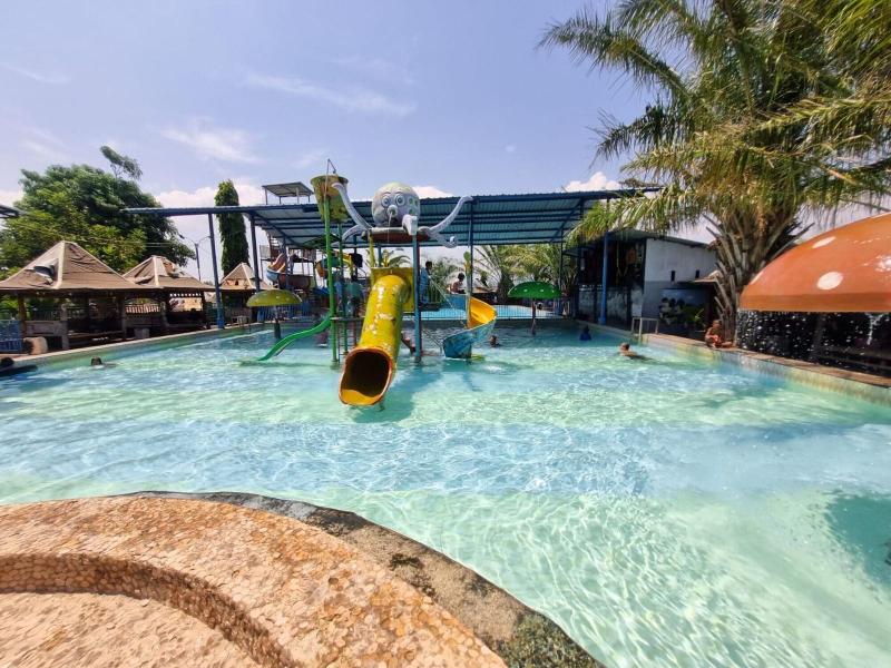 Hotel O New Asembagus 2 image