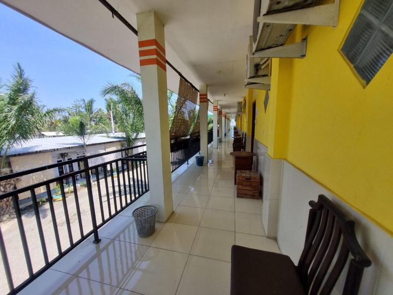 Hotel O New Asembagus 2 image 6