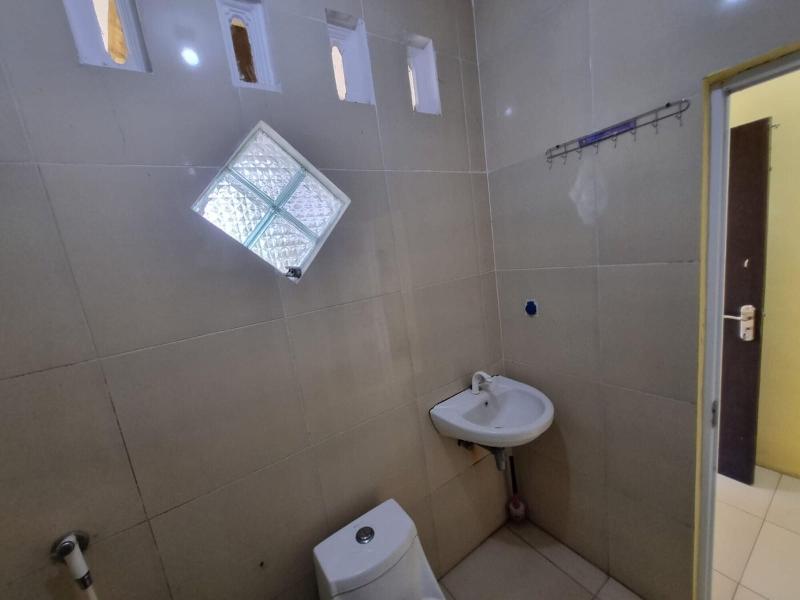 Hotel O New Asembagus 2 image