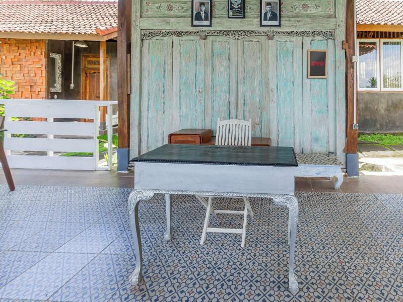 Hotel O Tungku Klui Hotel image