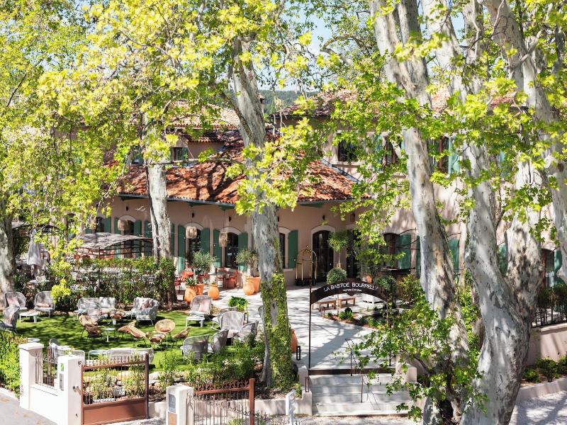 Hã´tel Et Restaurant La Bastide Bourrelly Â€“ Ma image