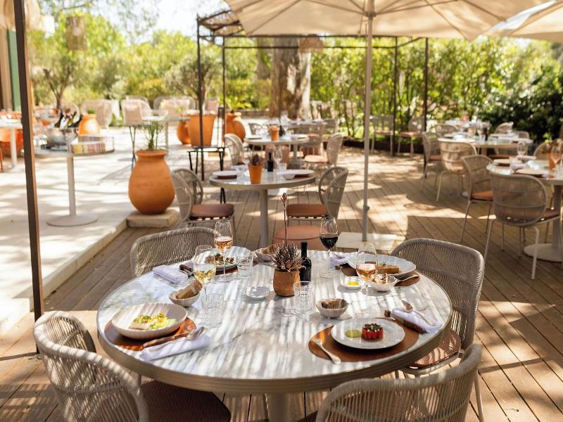 Hã´tel Et Restaurant La Bastide Bourrelly Â€“ Ma image