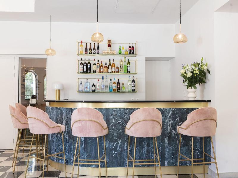 Hã´tel Et Restaurant La Bastide Bourrelly Â€“ Ma image
