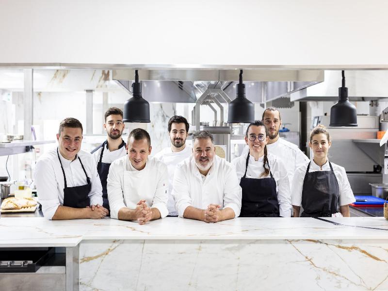 Hã´tel Et Restaurant La Bastide Bourrelly Â€“ Ma image