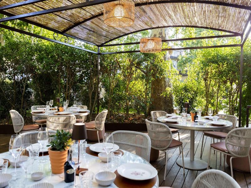 Hã´tel Et Restaurant La Bastide Bourrelly Â€“ Ma image
