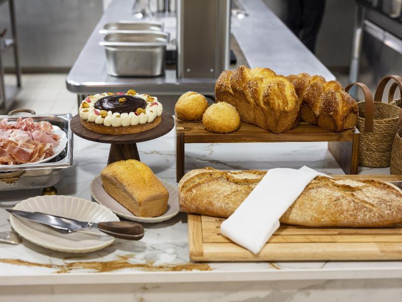 Hã´tel Et Restaurant La Bastide Bourrelly Â€“ Ma image