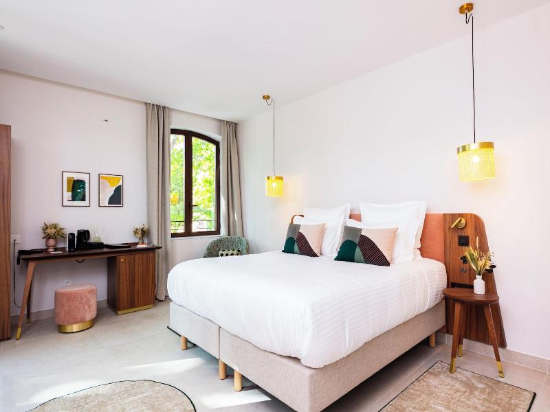 Hã´tel Et Restaurant La Bastide Bourrelly Â€“ Ma image