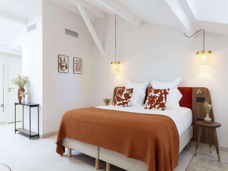 Hã´tel Et Restaurant La Bastide Bourrelly Â€“ Ma image