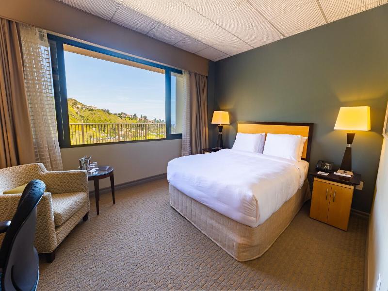 Villa Graziadio At Pepperdine University image