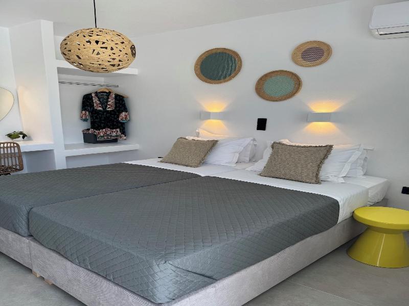 Paros Five Senses image
