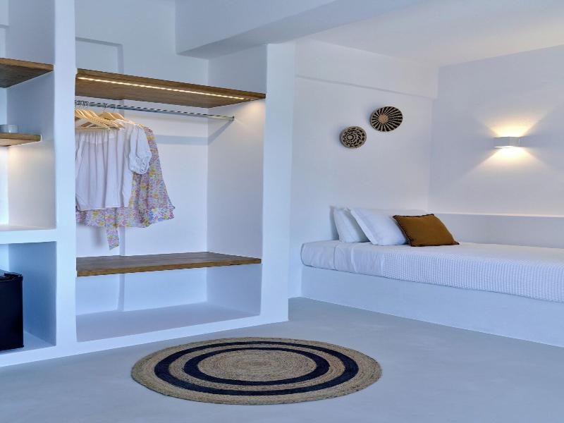 Paros Five Senses image