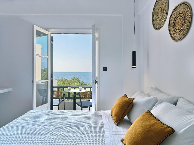 Paros Five Senses image