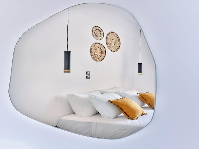 Paros Five Senses image