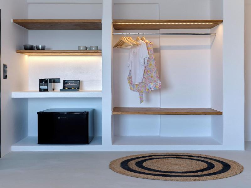 Paros Five Senses image