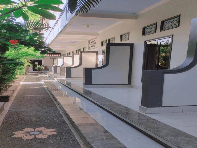 Hotel O Madame Guesthouse image