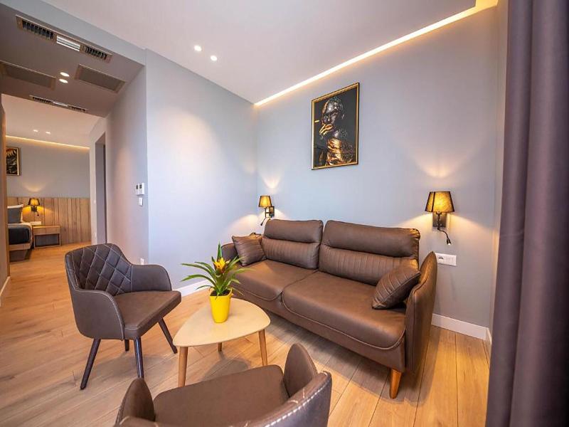 Azure Inn Hotel image