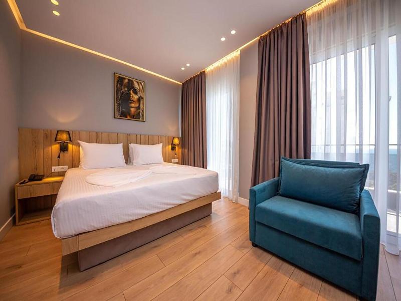 Azure Inn Hotel image