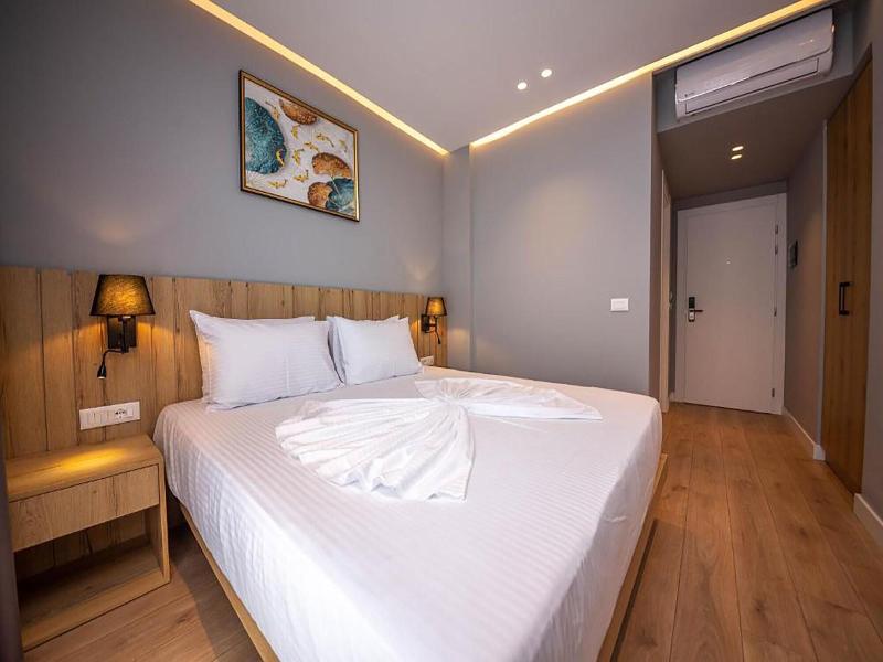 Azure Inn Hotel image
