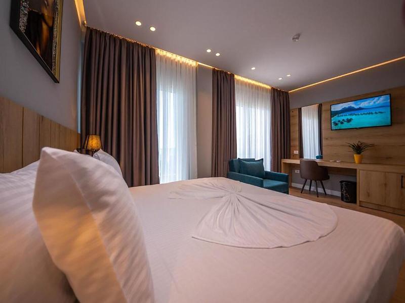 Azure Inn Hotel image